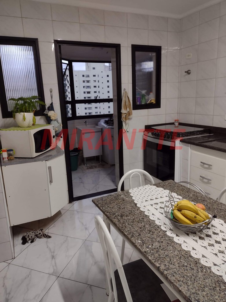 Apartamento com 3 quartos em Santana