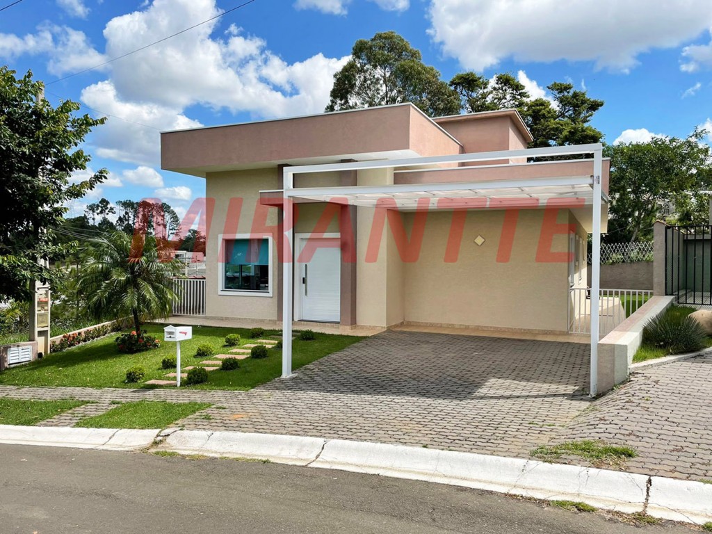 Casa terrea de 130m² com 3 quartos em Rio Abaixo