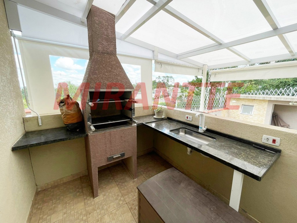 Casa terrea de 130m² com 3 quartos em Rio Abaixo