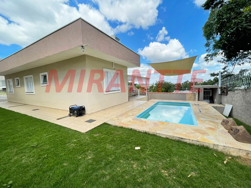 Casa terrea de 130m² com 3 quartos em Rio Abaixo