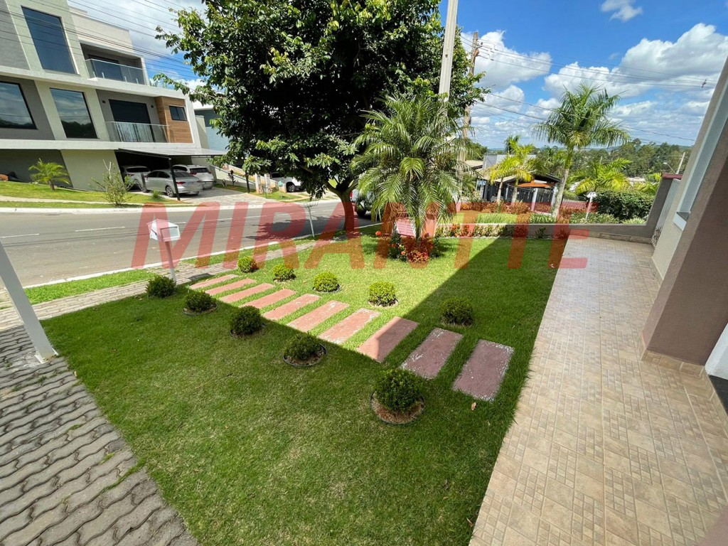Casa terrea de 130m² com 3 quartos em Rio Abaixo