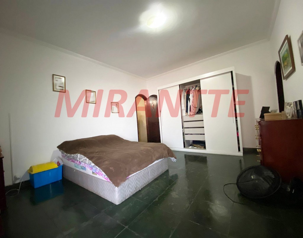 Sobrado de 343m² com 4 quartos em Jardim City
