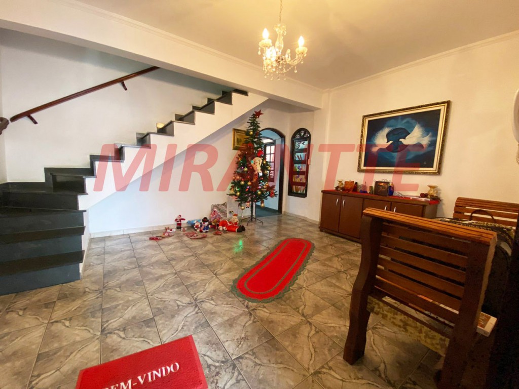 Sobrado de 343m² com 4 quartos em Jardim City