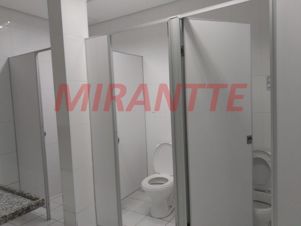 Comercial de 490m² em Saúde