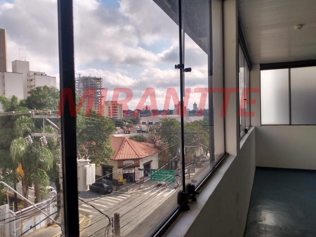 Comercial de 490m² em Saúde
