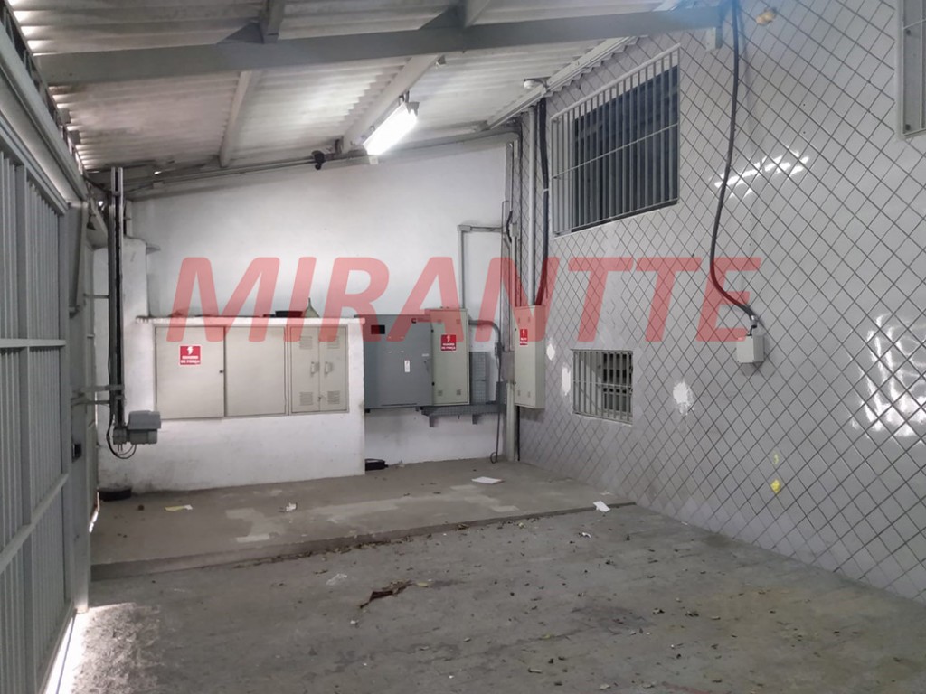 Comercial de 490m² em Saúde