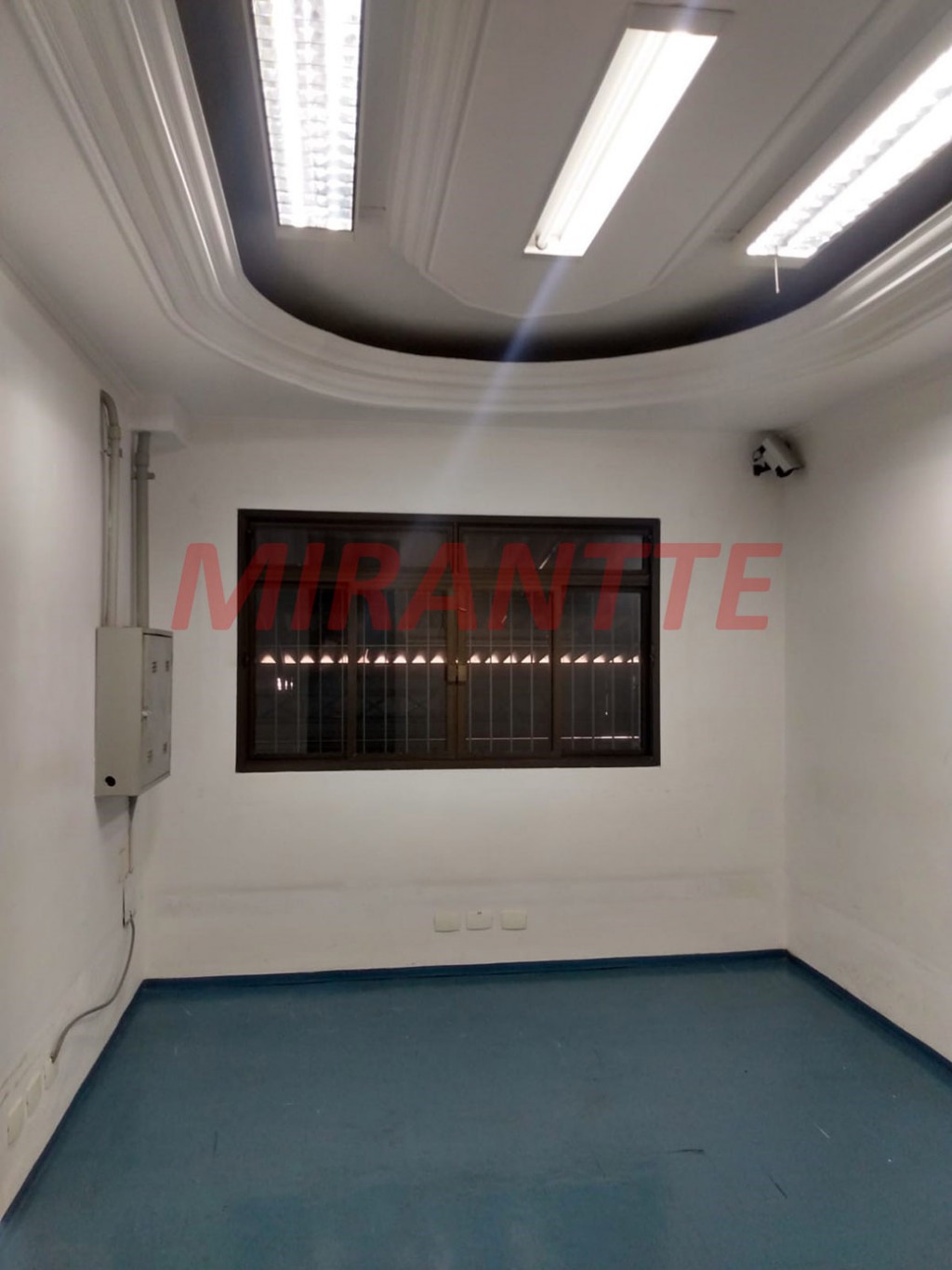 Comercial de 490m² em Saúde