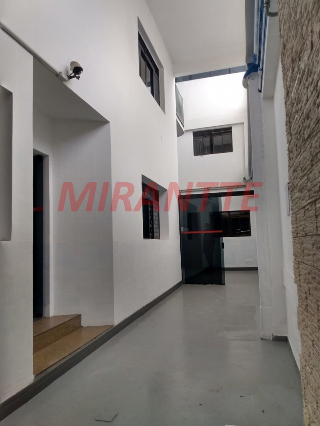 Comercial de 490m² em Saúde