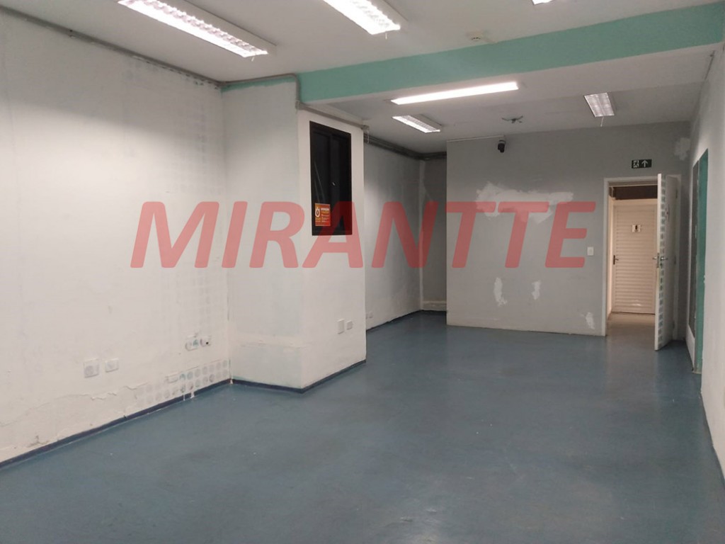 Comercial de 490m² em Saúde