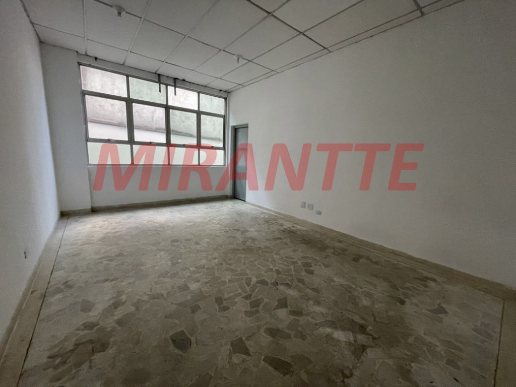 Comercial de 2700m² em Jardim Laranjeiras