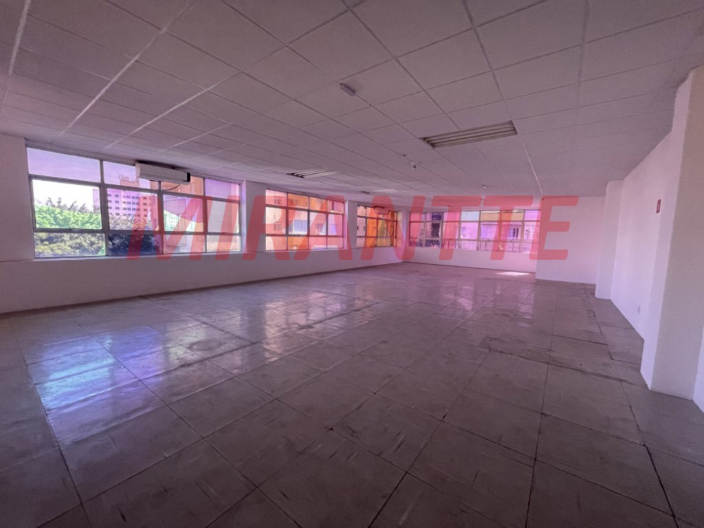 Comercial de 2700m² em Jardim Laranjeiras