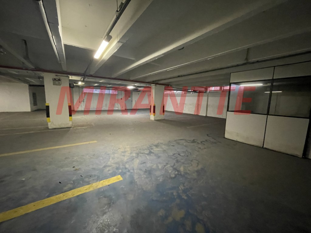 Comercial de 2700m² em Jardim Laranjeiras