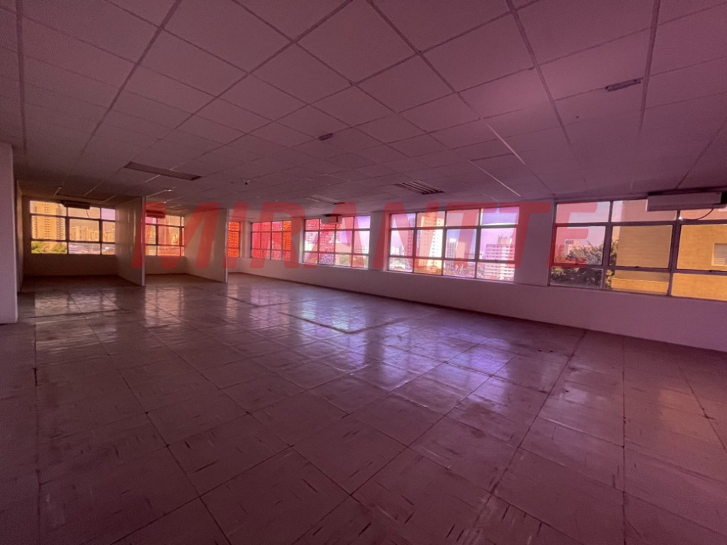Comercial de 2700m² em Jardim Laranjeiras