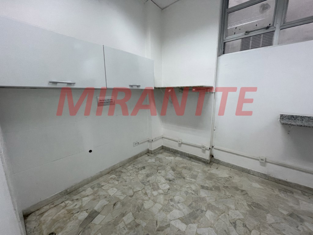 Comercial de 2700m² em Jardim Laranjeiras