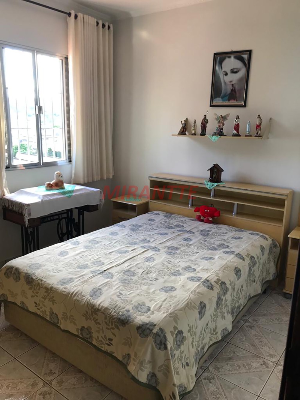 Sobrado de 266m² com 4 quartos em Vila Amalia