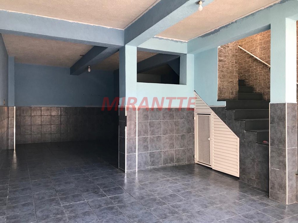 Sobrado de 266m² com 4 quartos em Vila Amalia