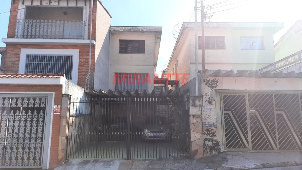 Sobrado de 172m² com 3 quartos em Vila Gustavo