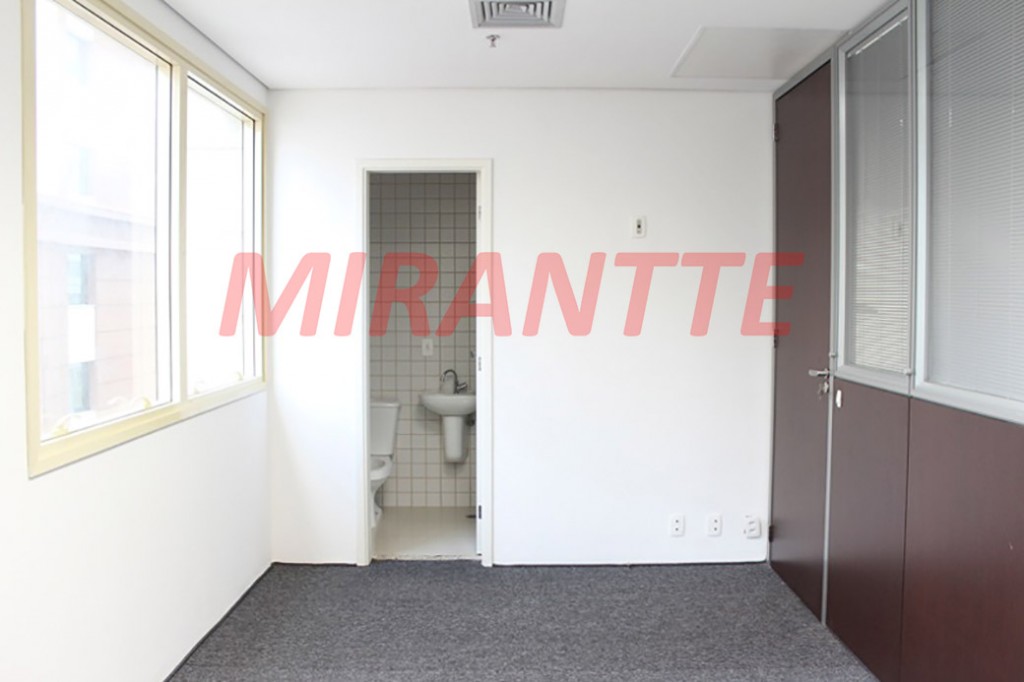 Comercial de 150m² em Bela Vista