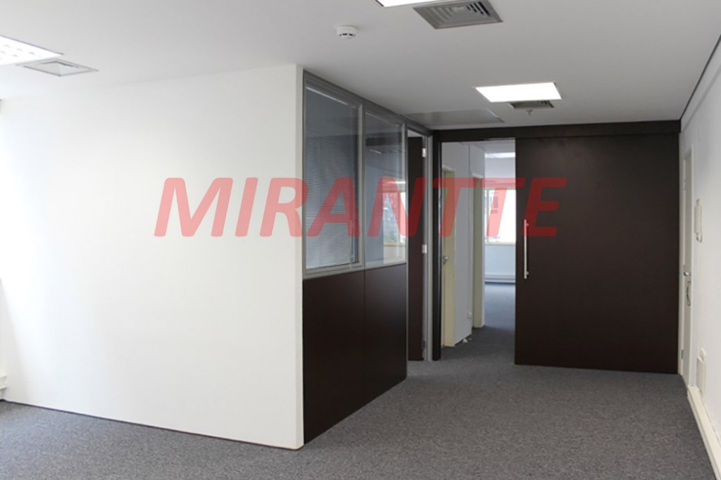 Comercial de 150m² em Bela Vista