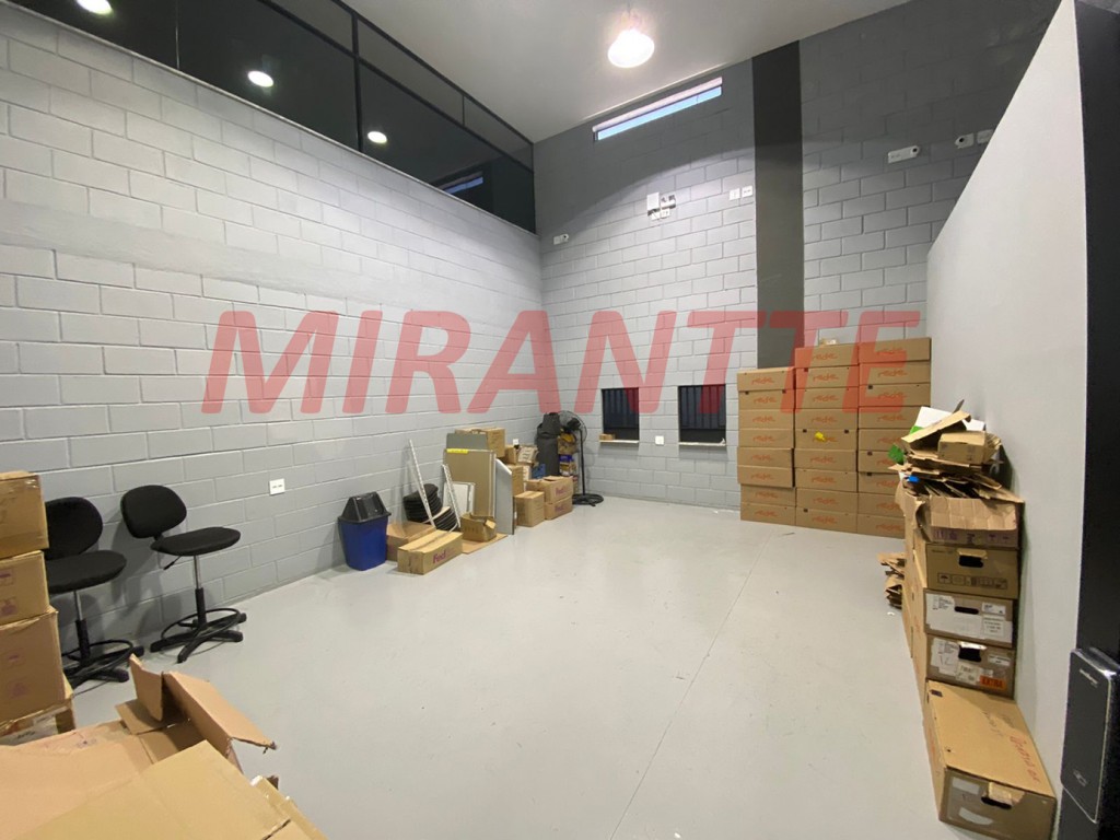 Comercial de 450m² em Vila Ede