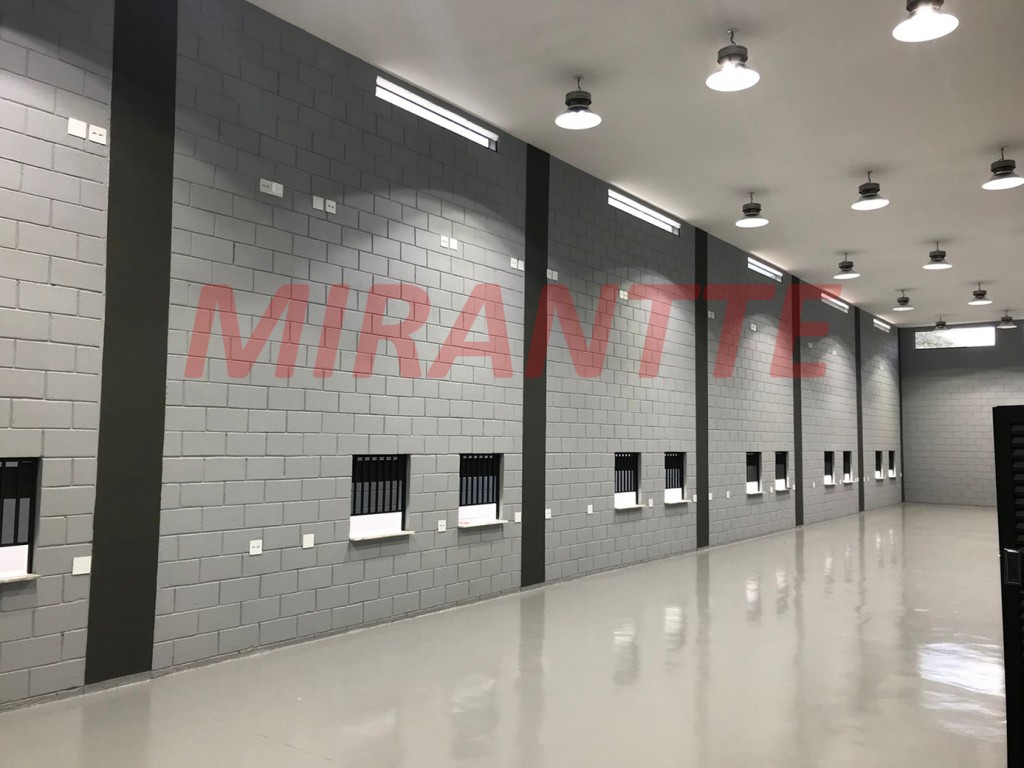 Comercial de 450m² em Vila Ede