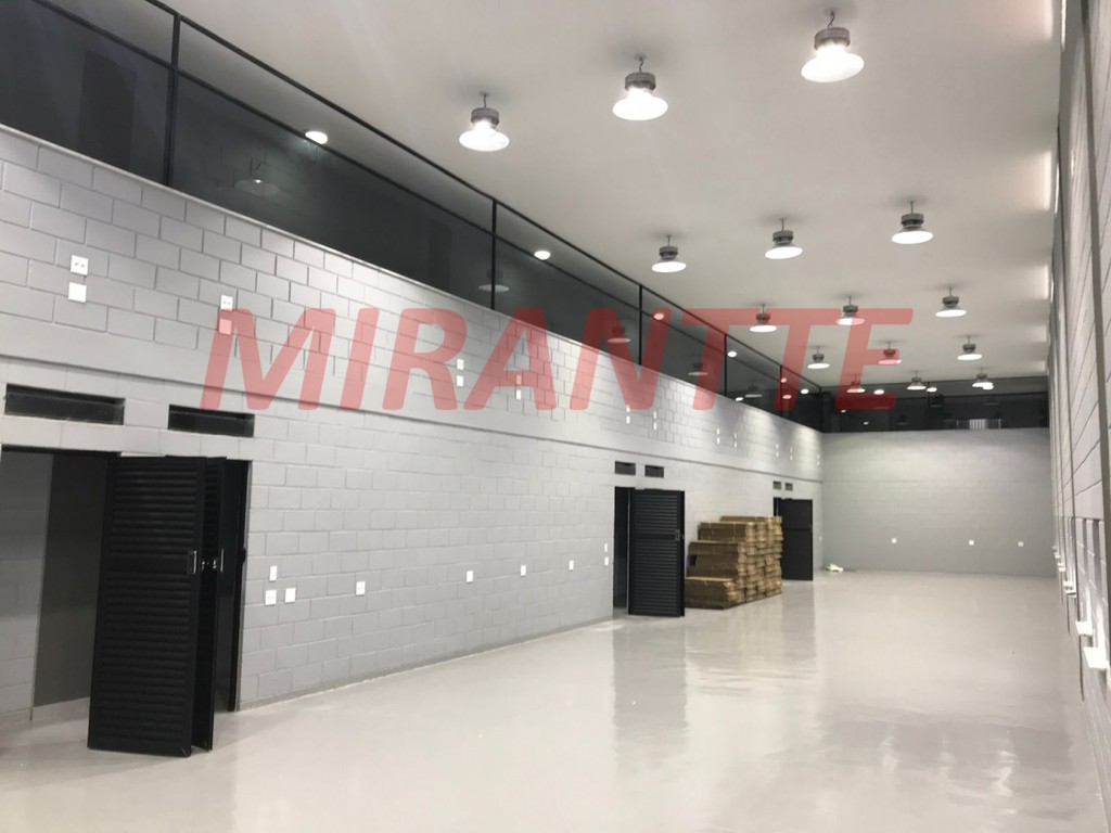 Comercial de 450m² em Vila Ede
