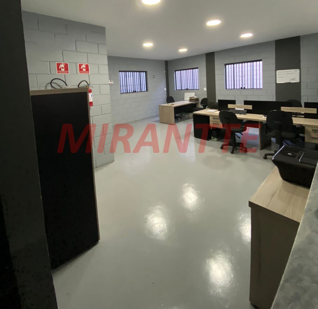 Comercial de 450m² em Vila Ede