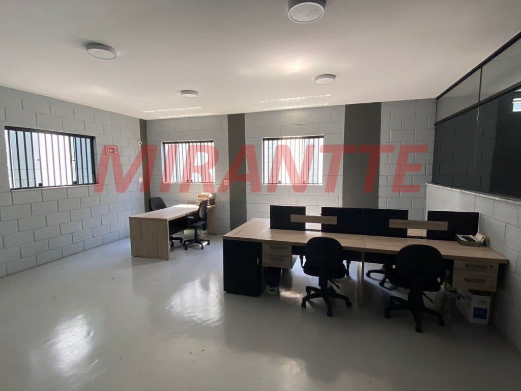 Comercial de 450m² em Vila Ede