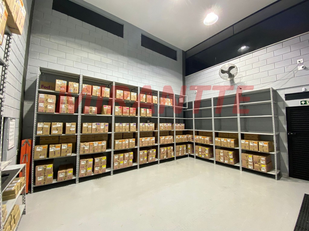 Comercial de 450m² em Vila Ede