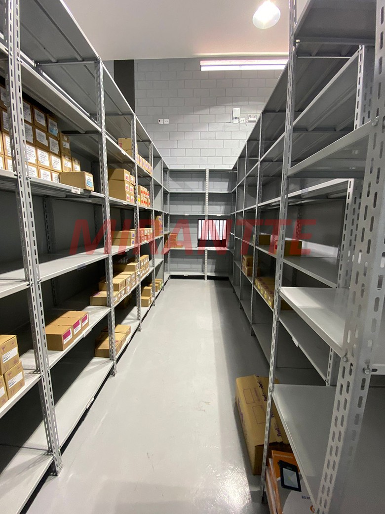Comercial de 450m² em Vila Ede
