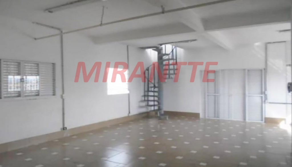 Comercial de 300m² em Parque Edu Chaves
