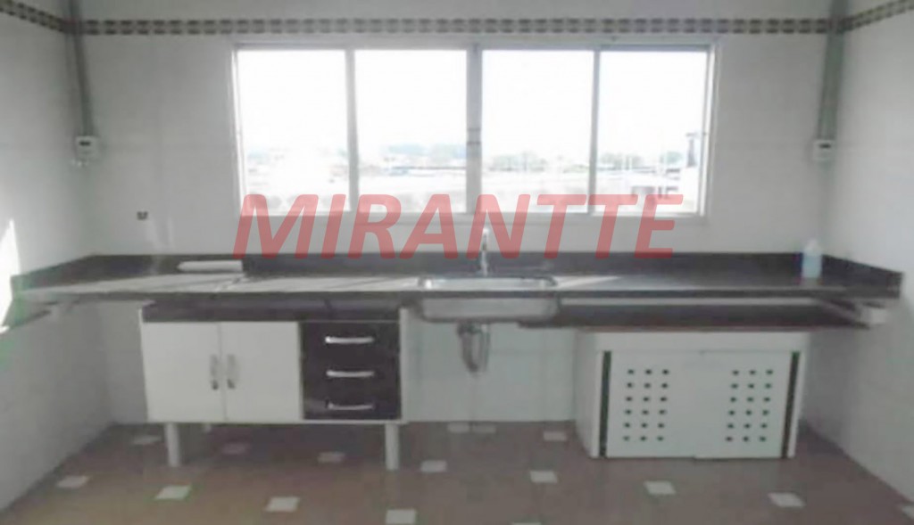 Comercial de 300m² em Parque Edu Chaves