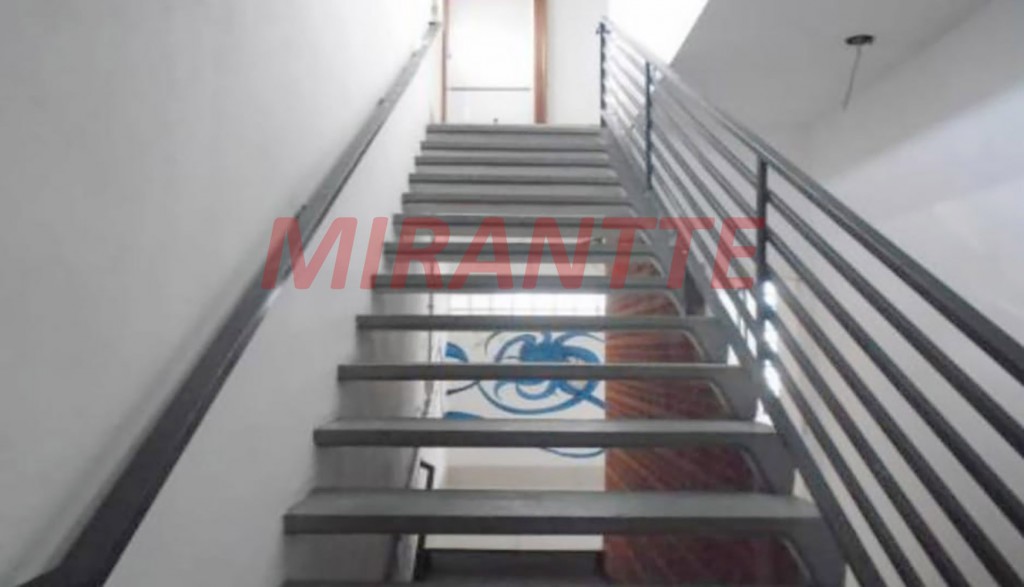 Comercial de 300m² em Parque Edu Chaves