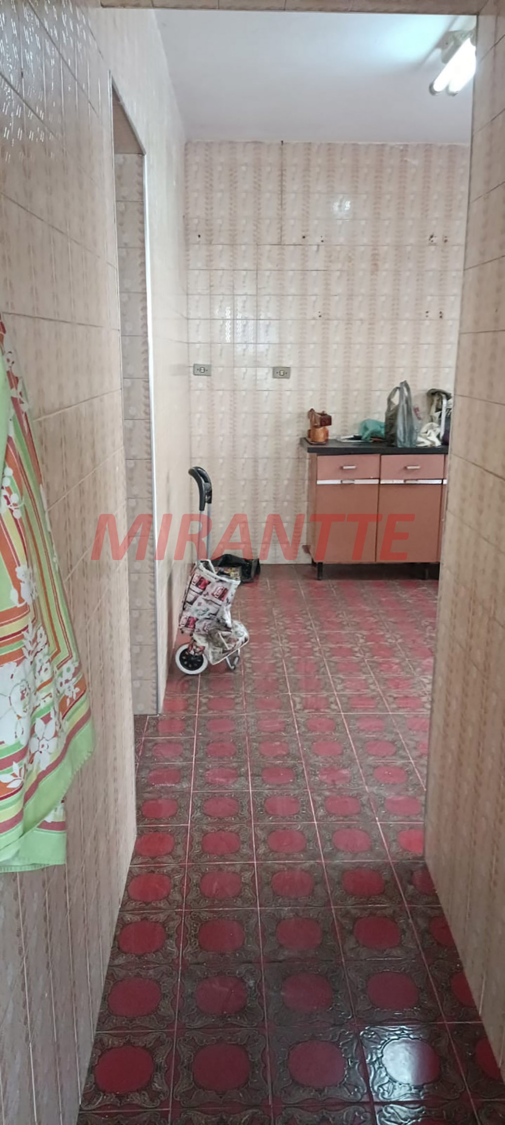 Sobrado de 160m² com 4 quartos em Santa Terezinha