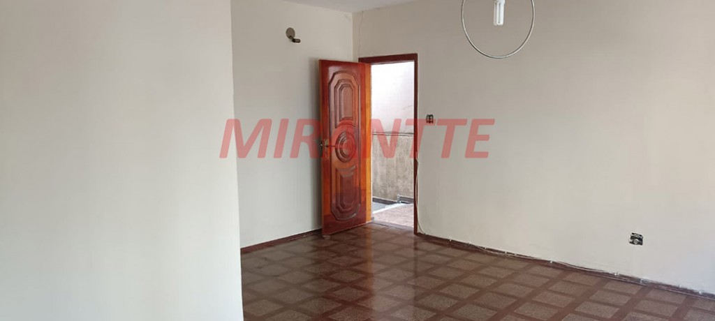 Sobrado de 160m² com 4 quartos em Santa Terezinha