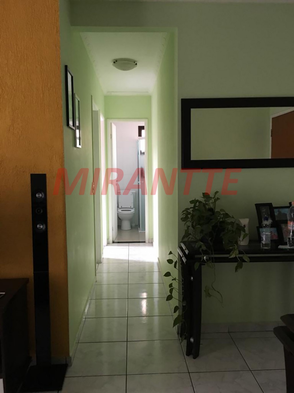 Apartamento de 50m² com 2 quartos em Vila Carmosina