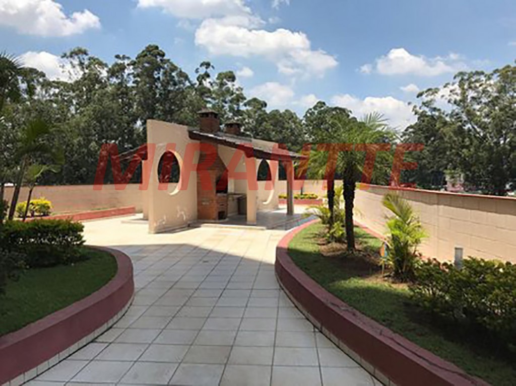 Apartamento de 50m² com 2 quartos em Vila Carmosina