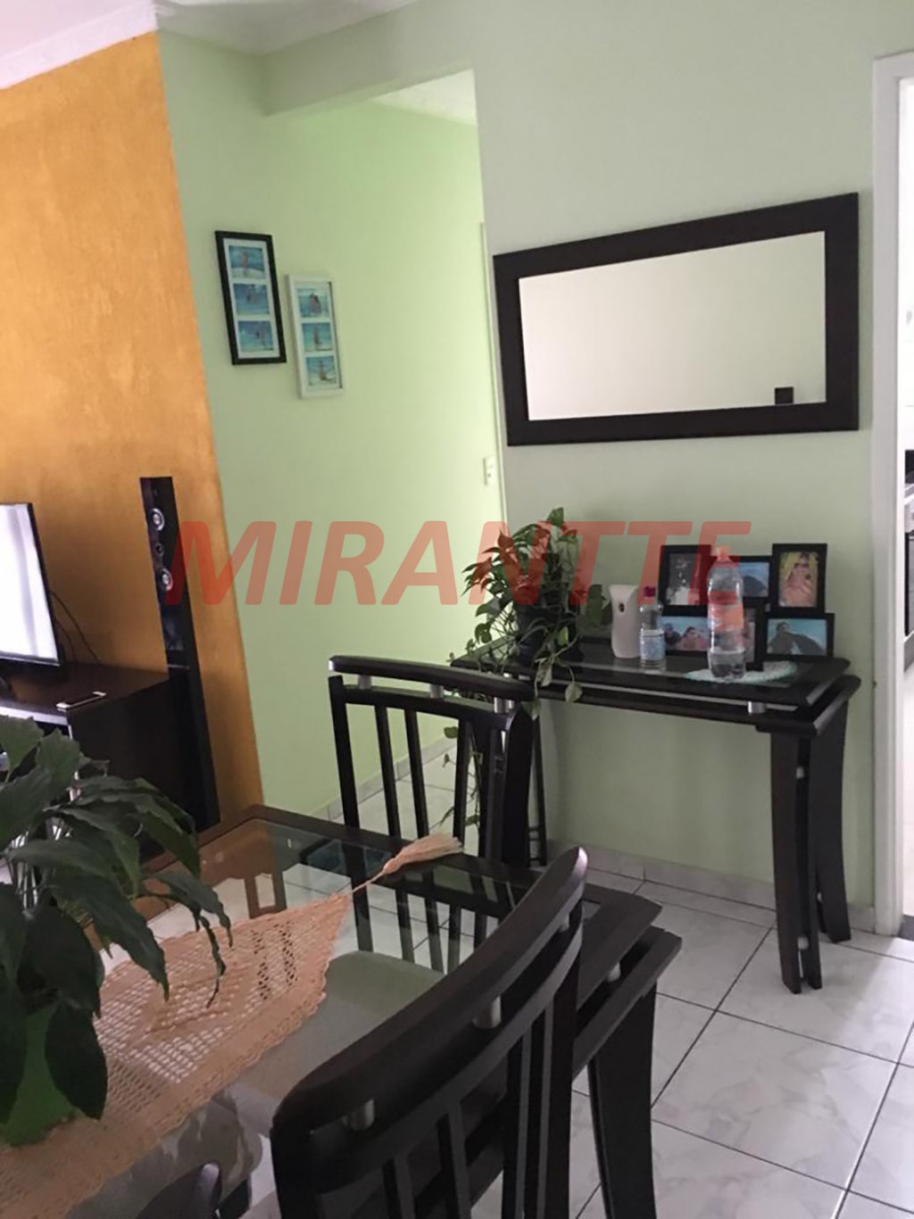 Apartamento de 50m² com 2 quartos em Vila Carmosina