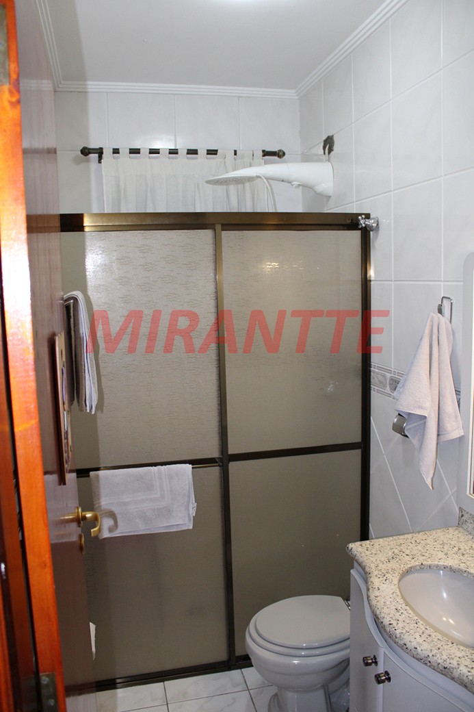 Sobrado de 162m² com 3 quartos em Vila Mazzei