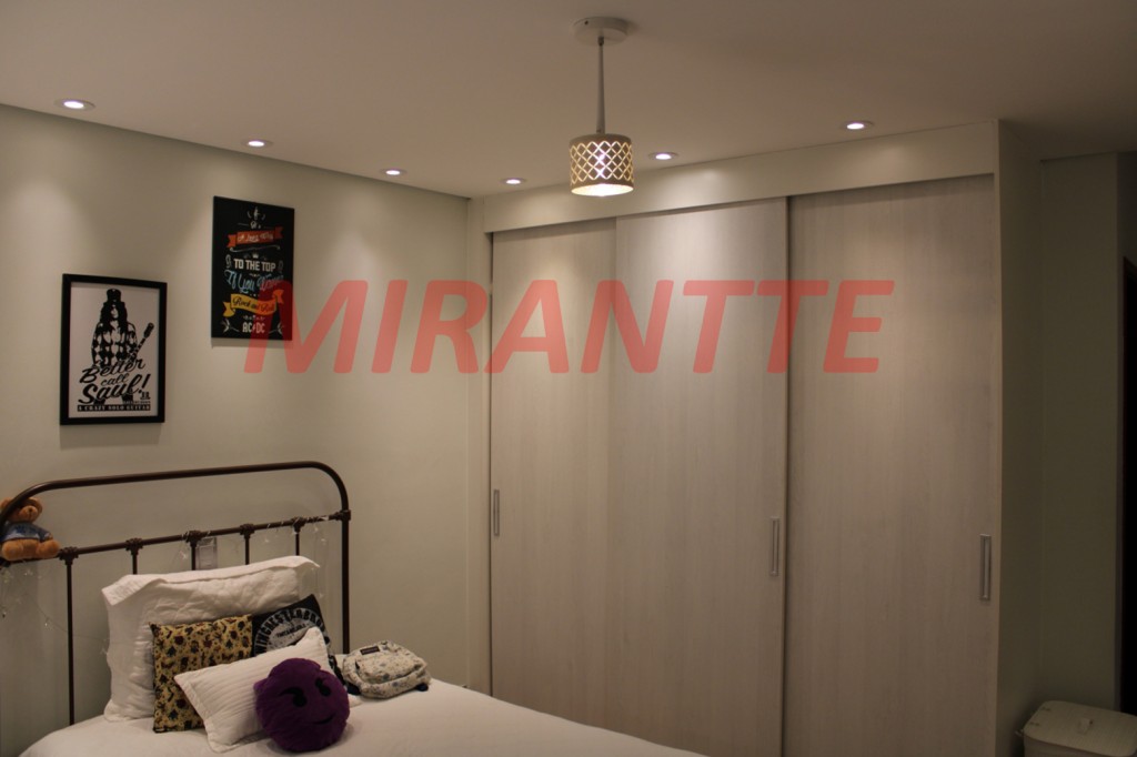 Sobrado de 162m² com 3 quartos em Vila Mazzei