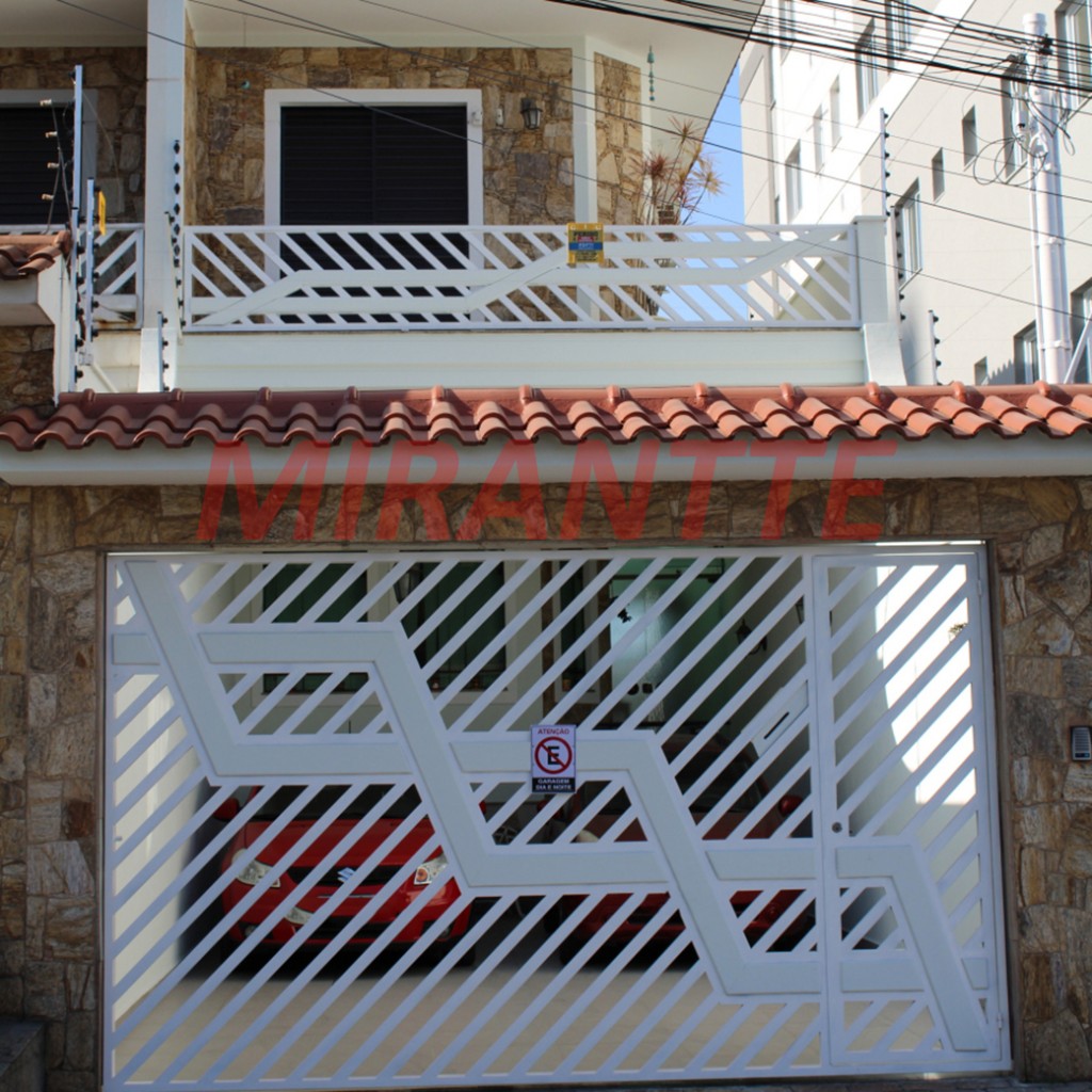 Sobrado de 162m² com 3 quartos em Vila Mazzei