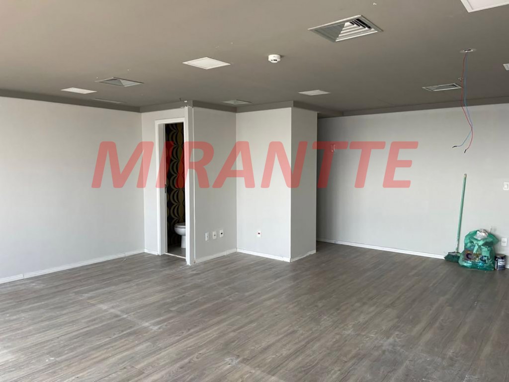 Conjunto comercial de 50m² em Santa Cecilia