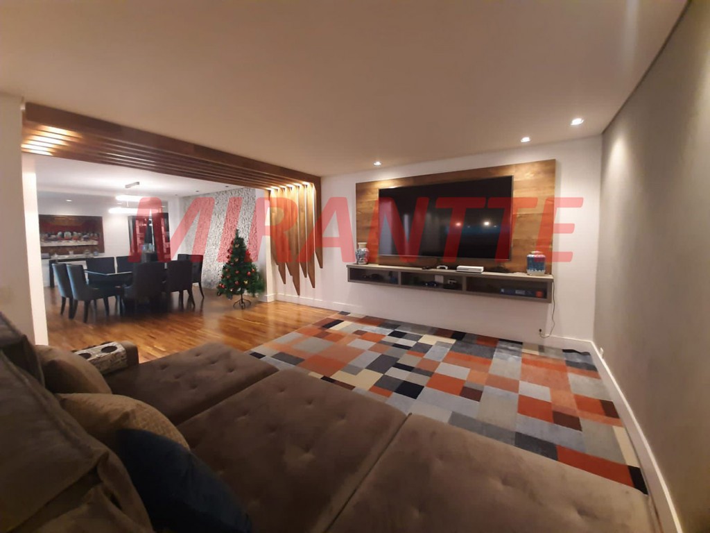 Sobrado de 390m² com 4 quartos em Jardim França