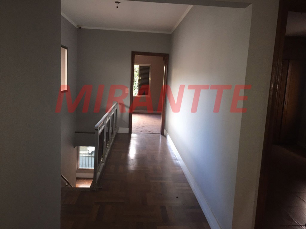 Sobrado de 373m² com 4 quartos em Jardim São Paulo