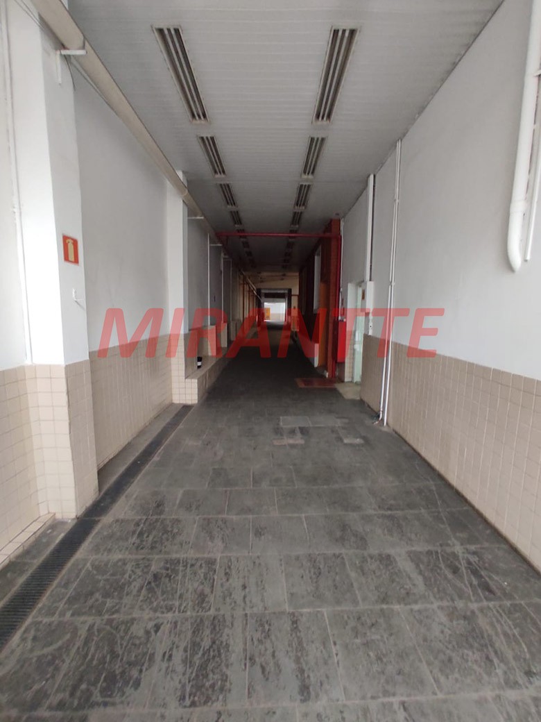 Comercial de 1401m² em Pompéia