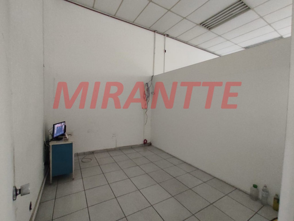 Comercial de 1401m² em Pompéia