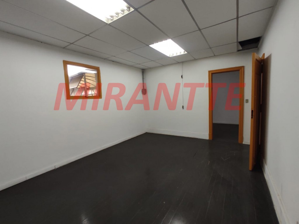 Comercial de 1401m² em Pompéia