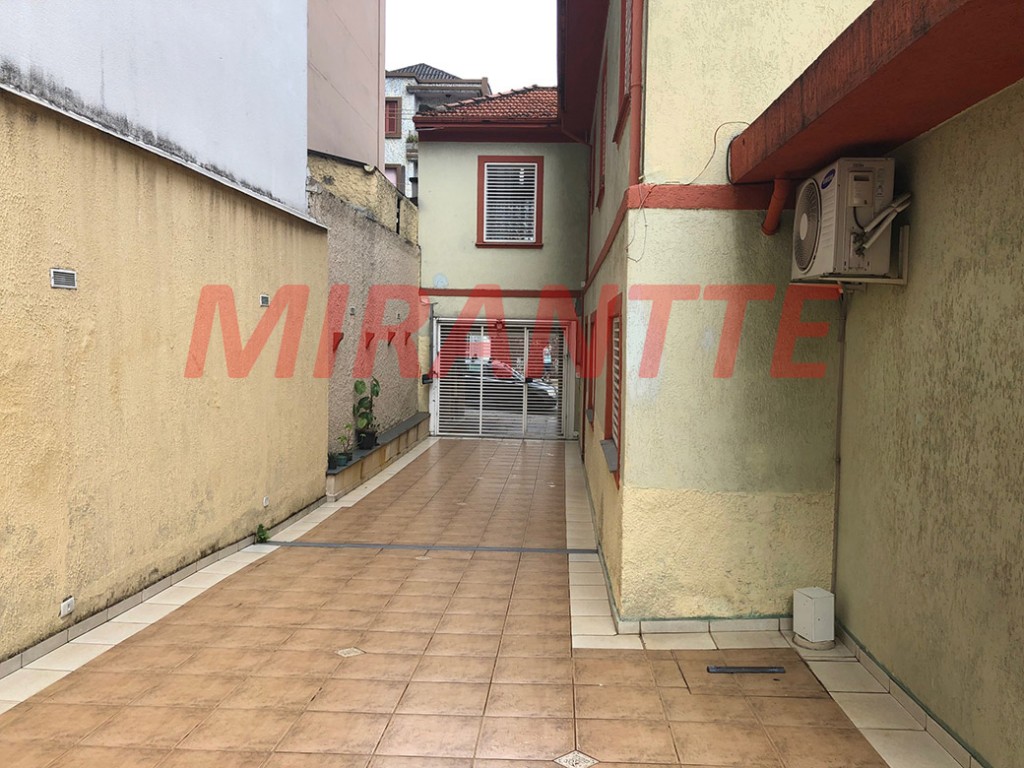 Sobrado de 140m² com 4 quartos em Santana