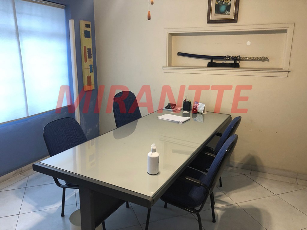 Sobrado de 140m² com 4 quartos em Santana