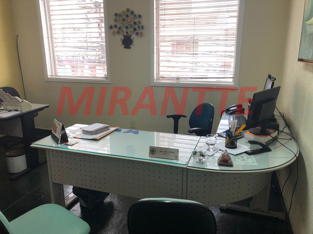 Sobrado de 140m² com 4 quartos em Santana